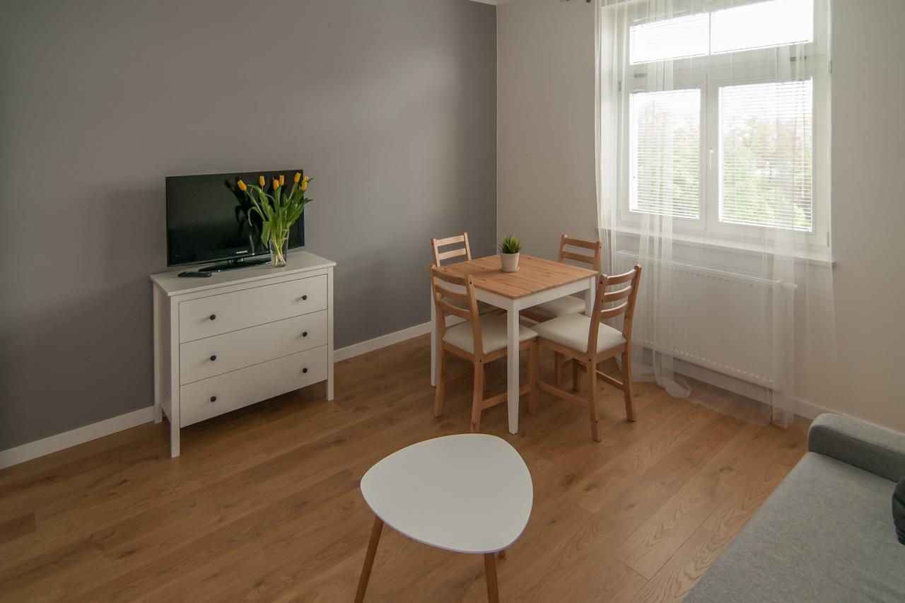 Apartament White